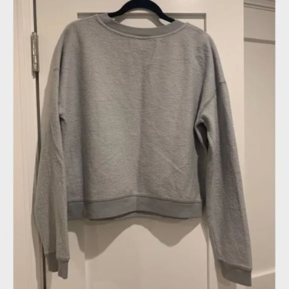 Soft Gray Topshop Fuzzy Crewneck Sweatshirt [Size 6] - Picture 2 of 3